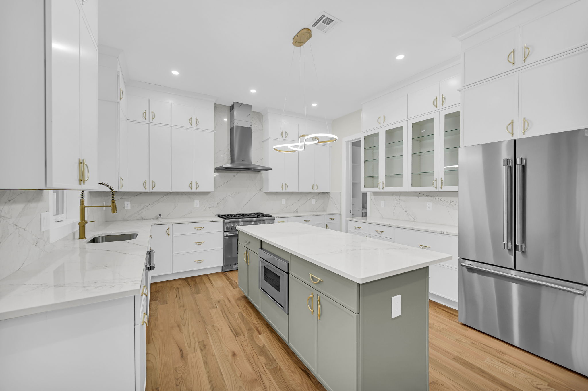 54 Melrose Dr Livingston NJ kitchen photo 13